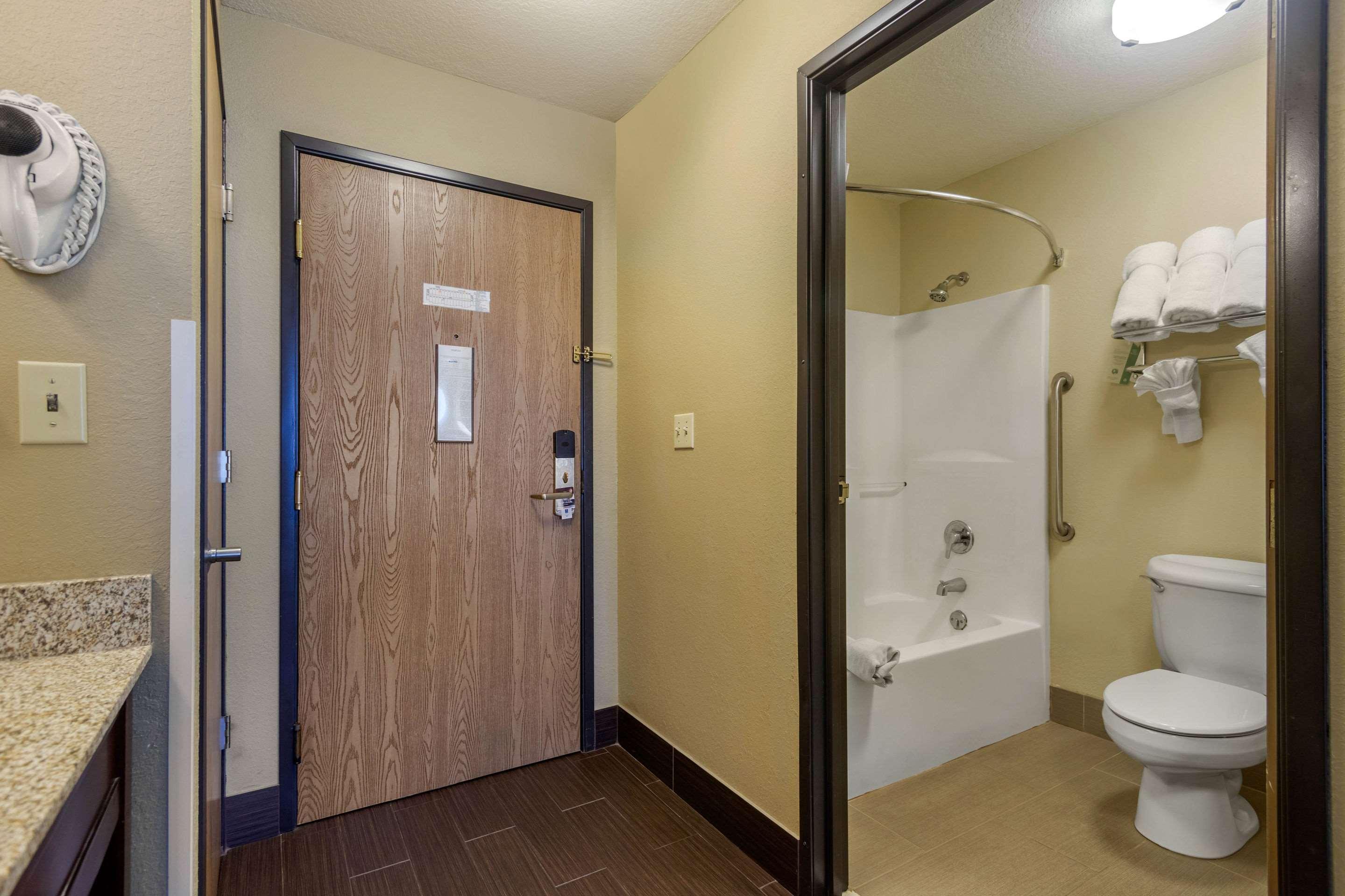 Hotel Comfort &