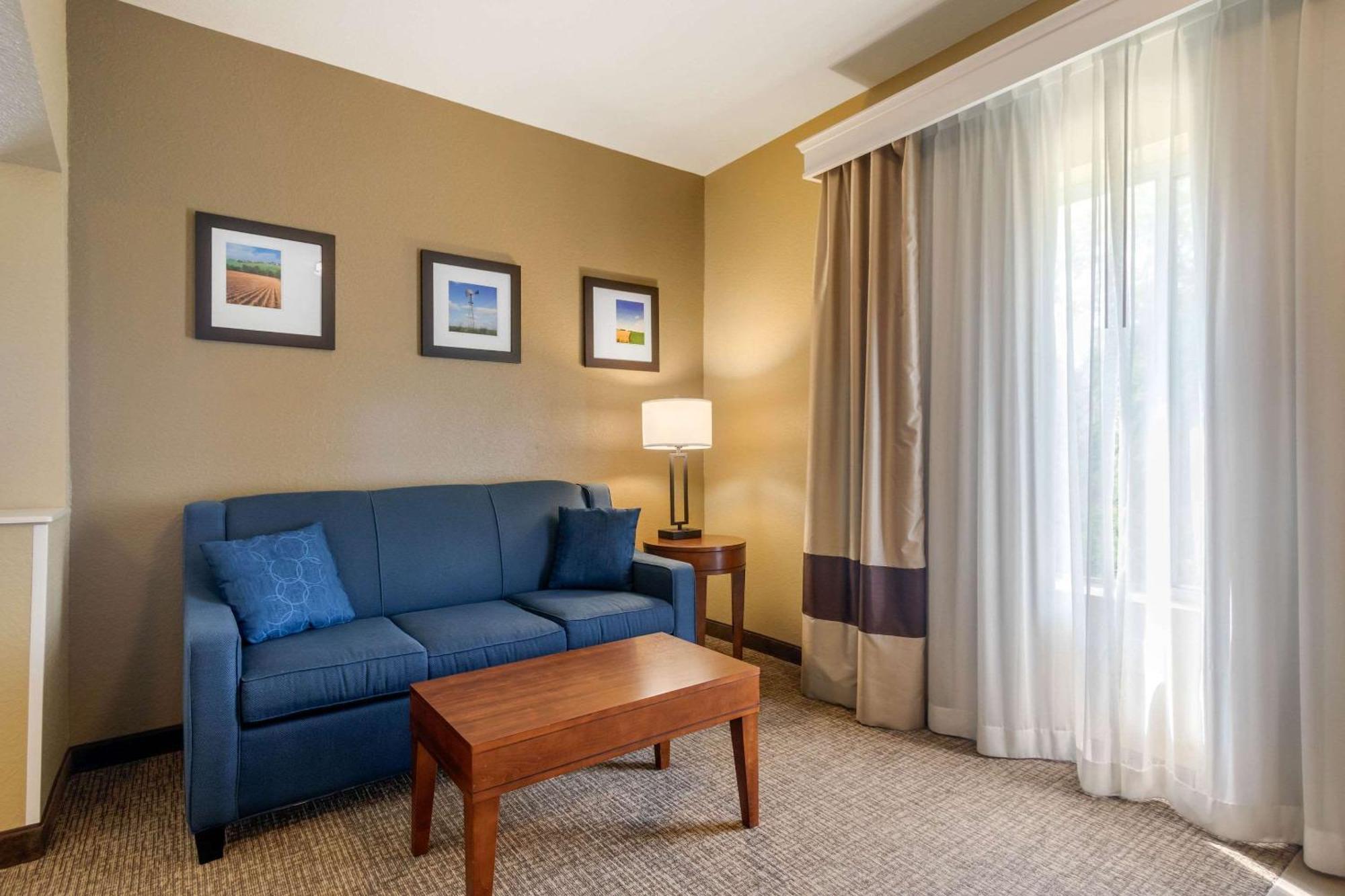 Hotel Comfort &