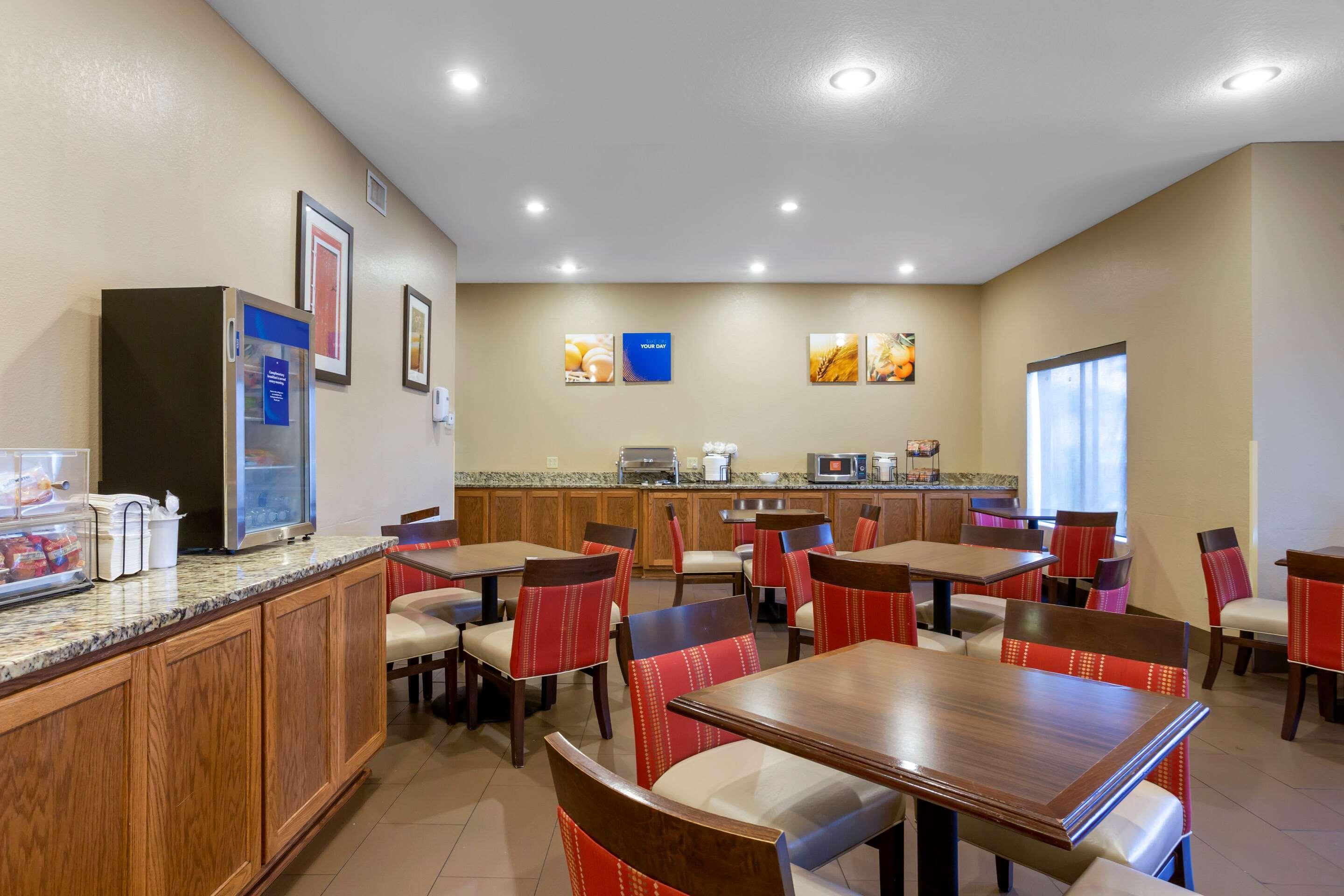Hotel Comfort & Pittsburg