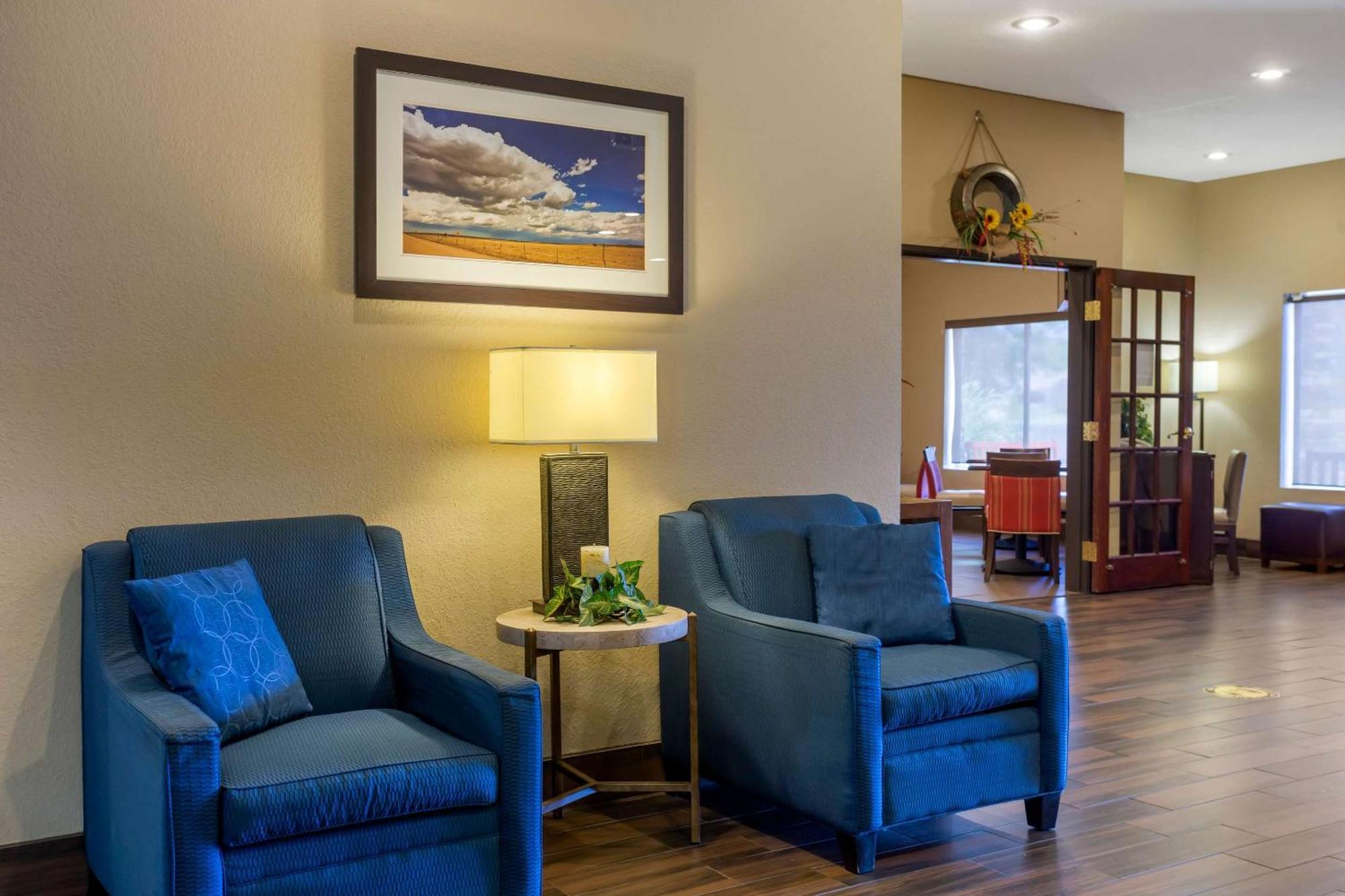 Comfort & Hotel Pittsburg