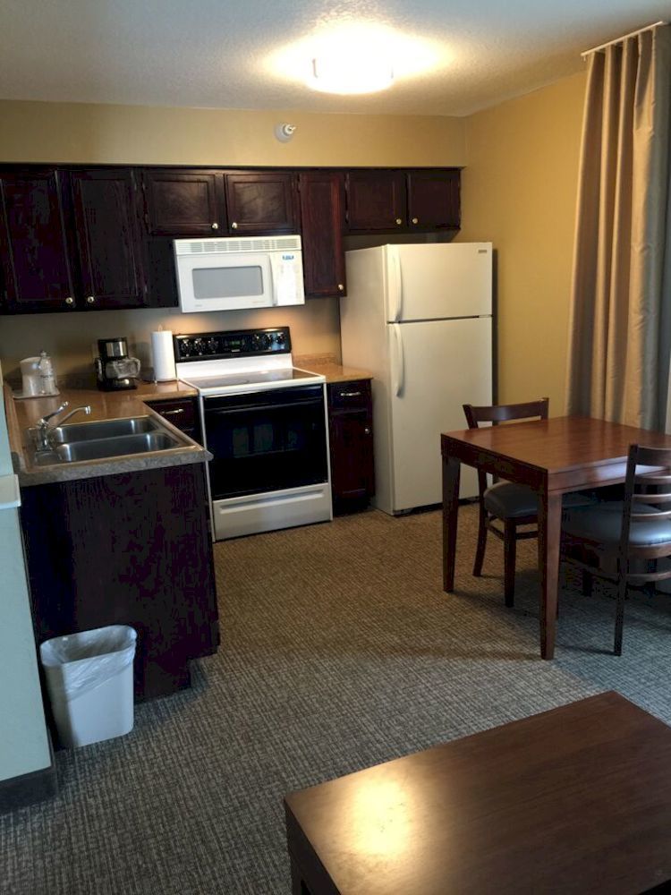 Comfort & 2* Pittsburg